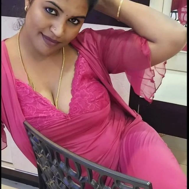 Join Indian Aunty's Only WhatsApp group